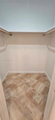 6500 SW 82nd Ave, Miami, FL 33143