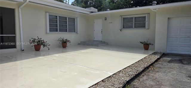 6500 SW 82nd Ave, Miami, FL 33143