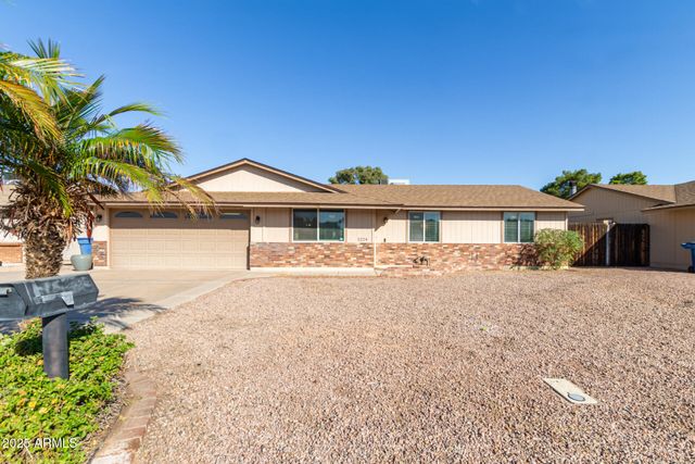 1224 W MESQUITE Street, Chandler, AZ 85224