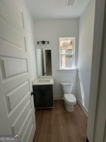 125 Maple Valley Dr, Jenkinsburg, GA 30234