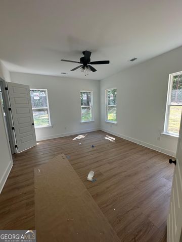 125 Maple Valley Dr, Jenkinsburg, GA 30234