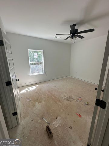 125 Maple Valley Dr, Jenkinsburg, GA 30234