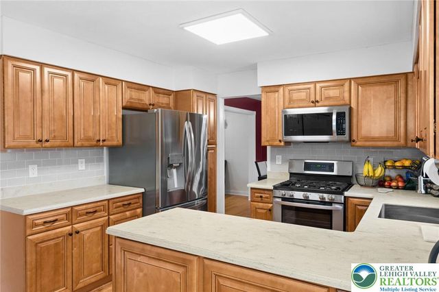 402 Florentine Drive, Forks Twp, PA 18040