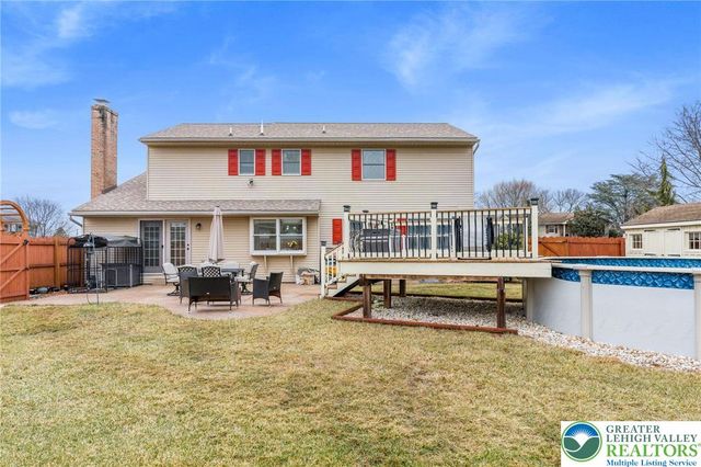 402 Florentine Drive, Forks Twp, PA 18040