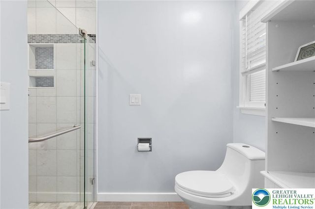 402 Florentine Drive, Forks Twp, PA 18040