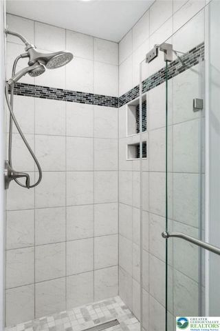 402 Florentine Drive, Forks Twp, PA 18040