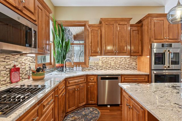 2584 N Saunders Lake Drive, Minnetrista, MN 55364