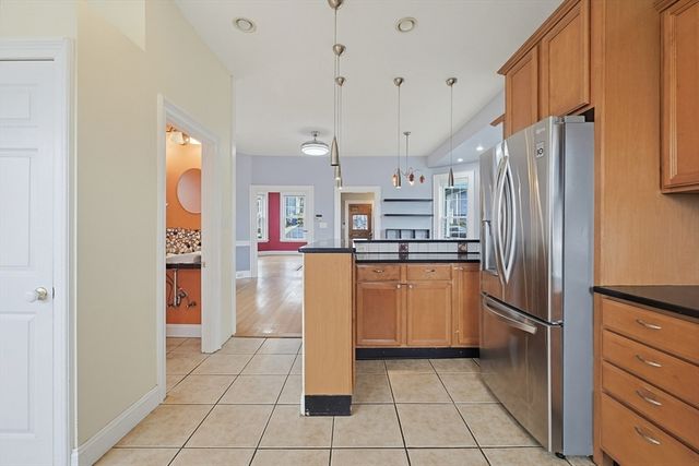 43 Leonard St, Waltham, MA 02451