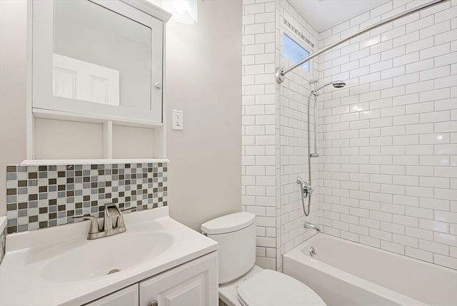 43 Leonard St, Waltham, MA 02451