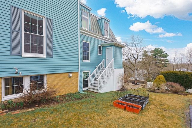 43 Leonard St, Waltham, MA 02451