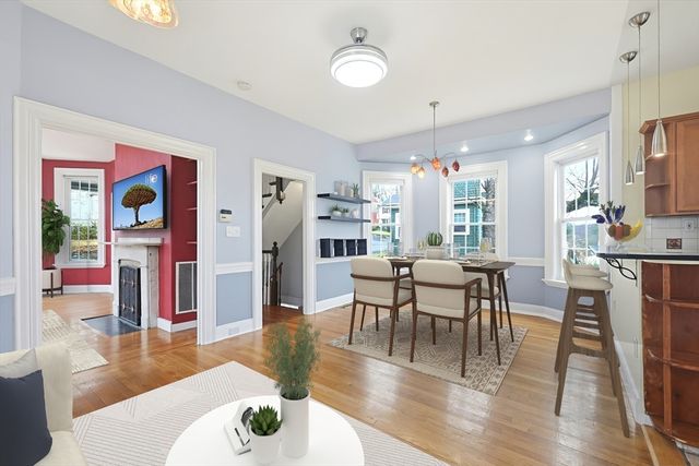 43 Leonard St, Waltham, MA 02451