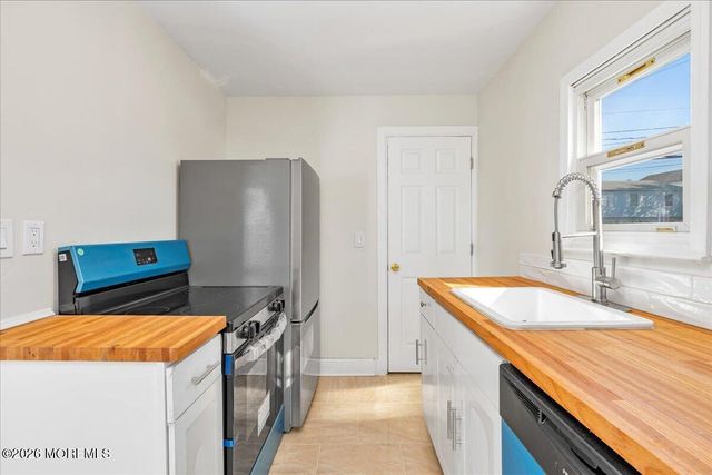 1204 Florence Avenue, Union Beach, NJ 07735