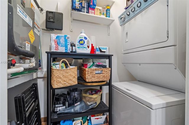 721 Biltmore Way 101, Coral Gables, FL 33134