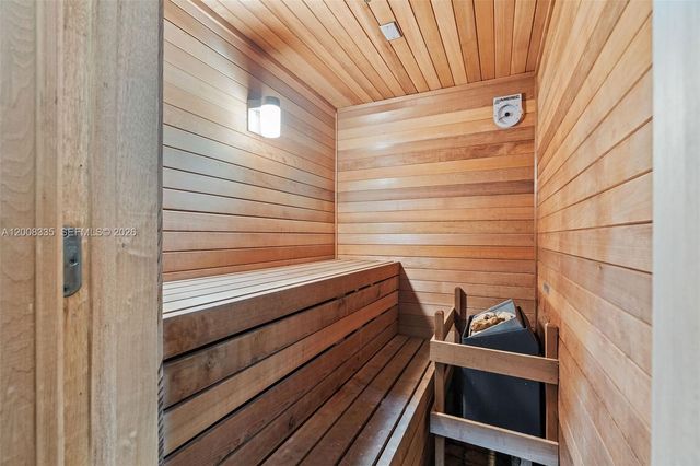 721 Biltmore Way 101, Coral Gables, FL 33134