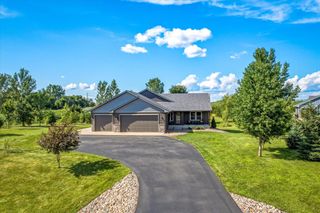 520 Olivia Court, Hudson, WI 54016