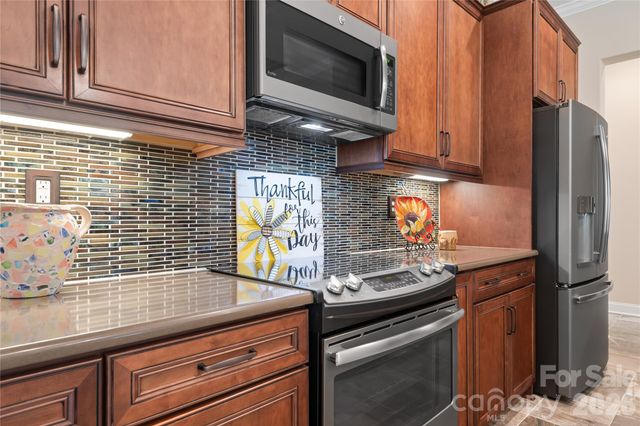 7142 Hanging Rock Court, Denver, NC 28037