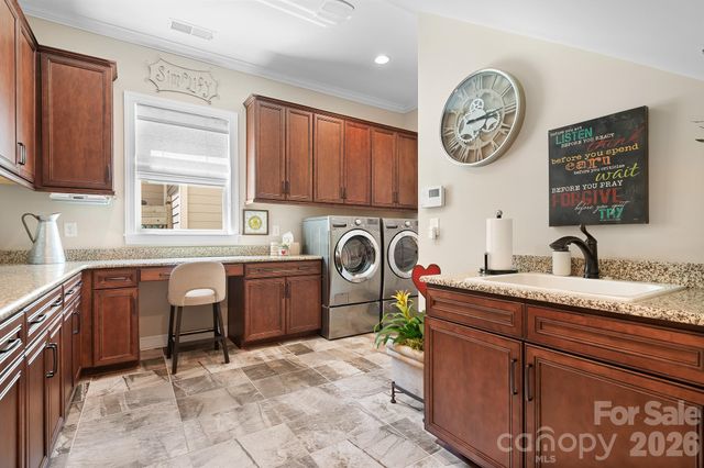 7142 Hanging Rock Court, Denver, NC 28037