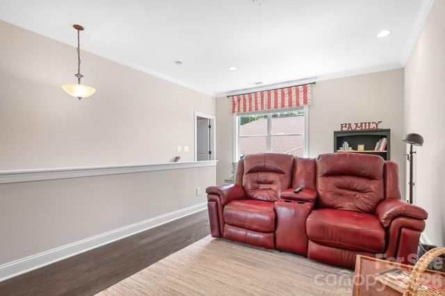 7142 Hanging Rock Court, Denver, NC 28037
