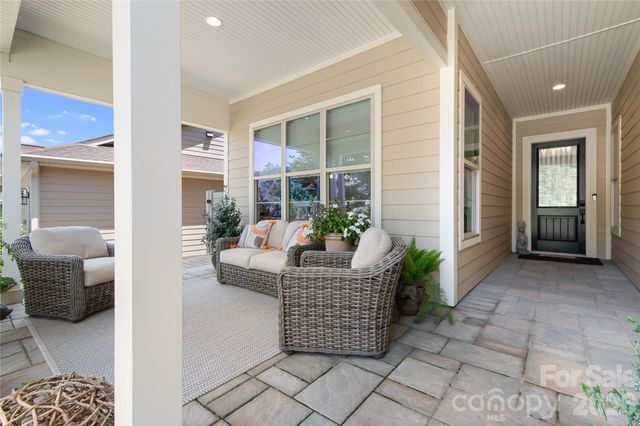 7142 Hanging Rock Court, Denver, NC 28037
