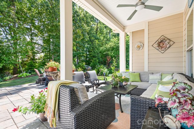 7142 Hanging Rock Court, Denver, NC 28037