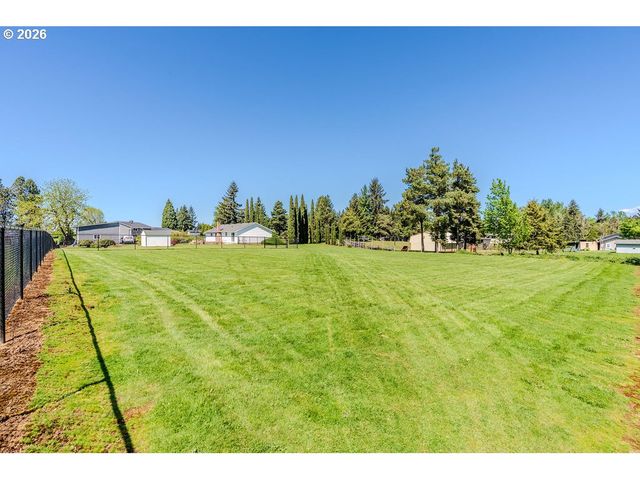 17820 Se EMI St, Damascus, OR 97089