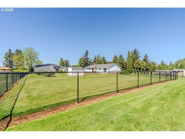 17820 Se EMI St, Damascus, OR 97089