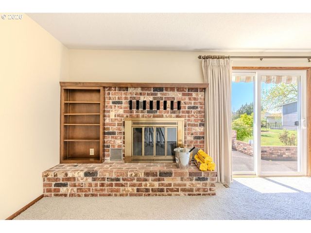 17820 Se EMI St, Damascus, OR 97089