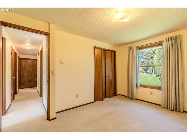 17820 Se EMI St, Damascus, OR 97089