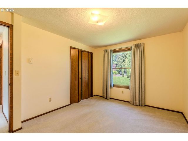 17820 Se EMI St, Damascus, OR 97089