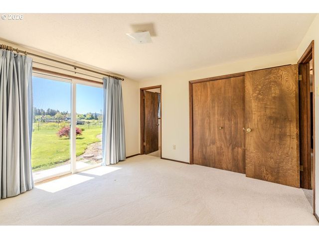 17820 Se EMI St, Damascus, OR 97089