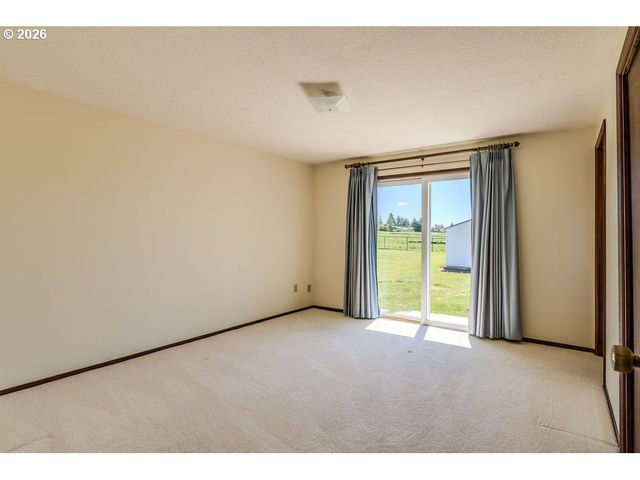 17820 Se EMI St, Damascus, OR 97089