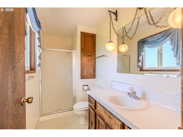 17820 Se EMI St, Damascus, OR 97089
