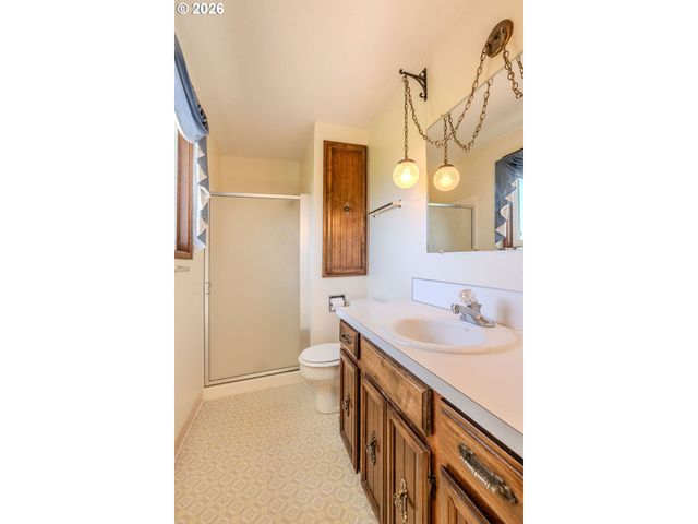 17820 Se EMI St, Damascus, OR 97089