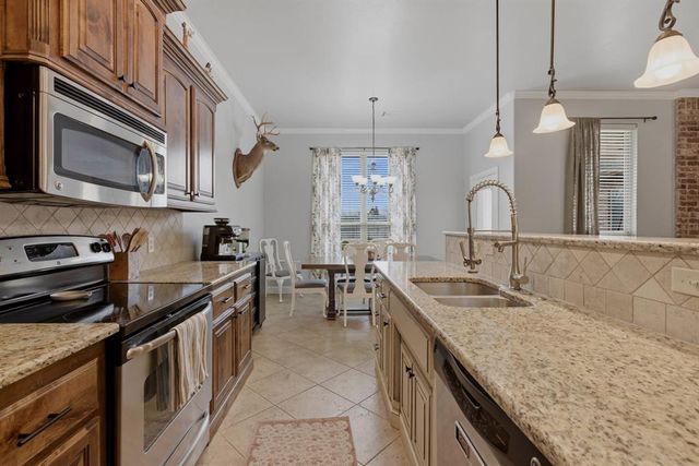 1812 NE 1st Street, Moore, OK 73160