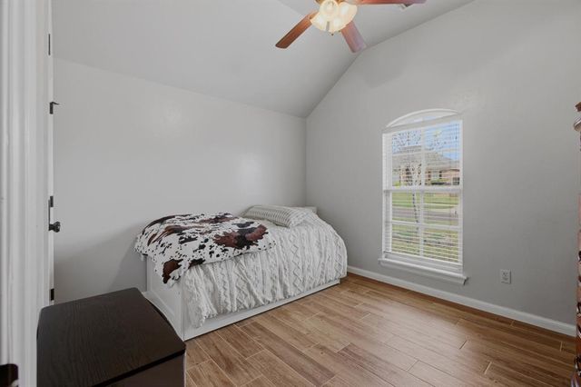 1812 NE 1st Street, Moore, OK 73160