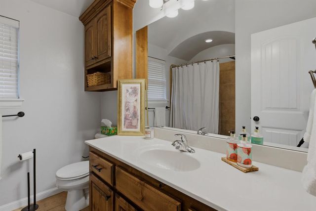 1812 NE 1st Street, Moore, OK 73160