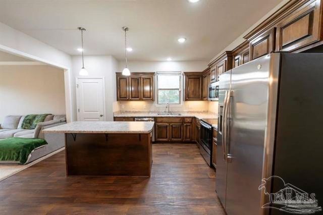 1060 Bretts Way, Cantonment, FL 32533