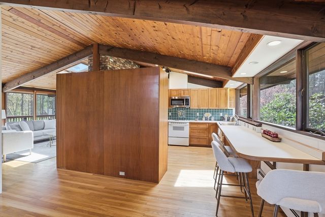 262 South Street, Carlisle, MA 01741