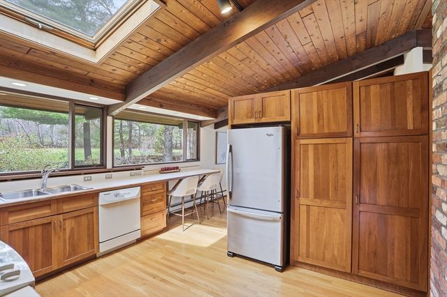 262 South Street, Carlisle, MA 01741
