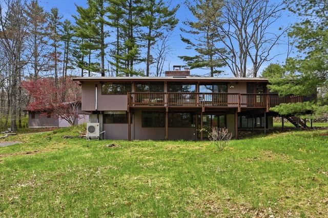 262 South Street, Carlisle, MA 01741