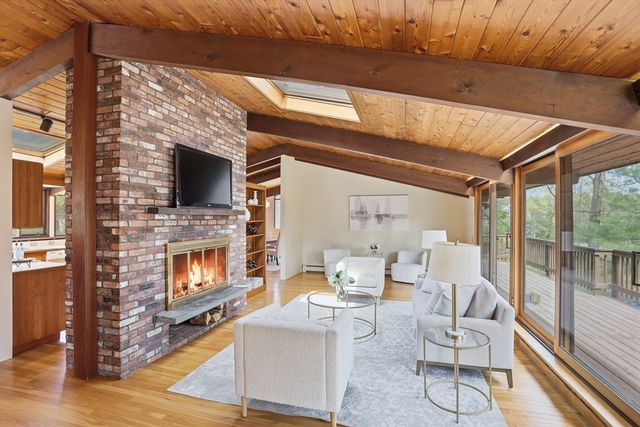 262 South Street, Carlisle, MA 01741