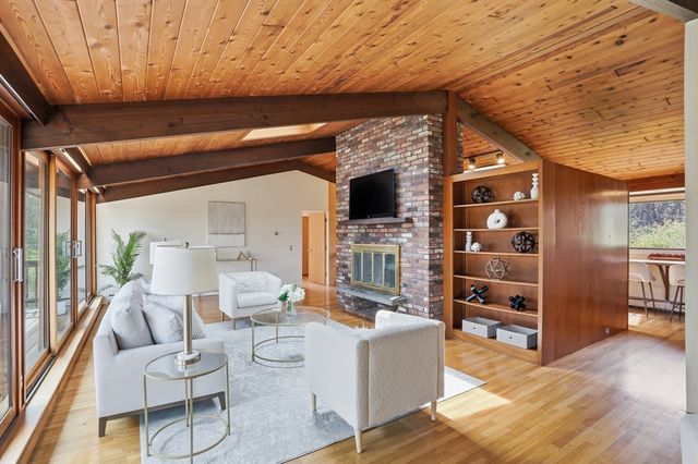 262 South Street, Carlisle, MA 01741