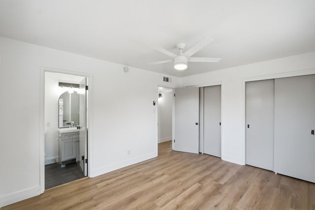 524 E Cypress Avenue, Visalia, CA 93292