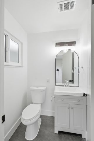 524 E Cypress Avenue, Visalia, CA 93292