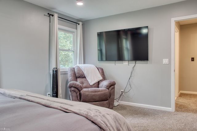 280 W Henderson Road, Owosso, MI 48867