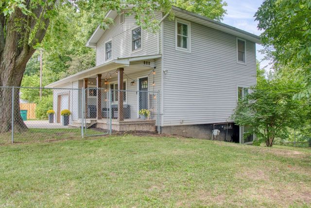 280 W Henderson Road, Owosso, MI 48867