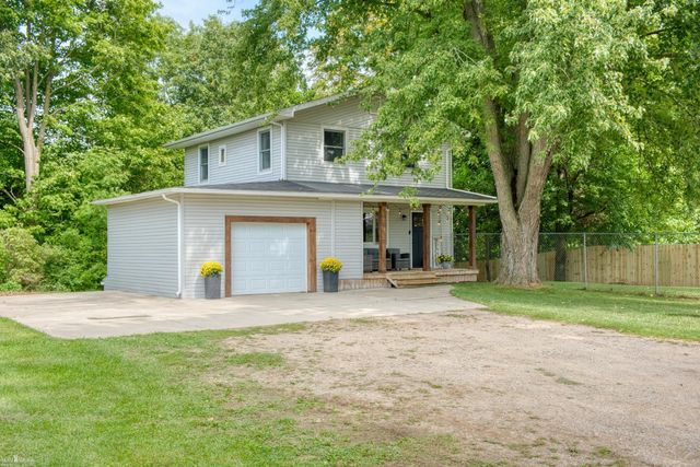 280 W Henderson Road, Owosso, MI 48867