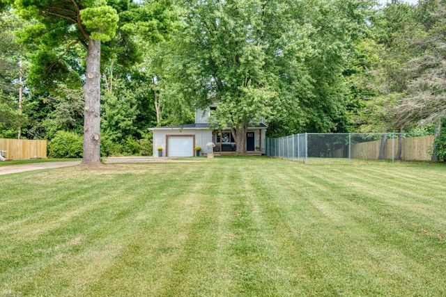 280 W Henderson Road, Owosso, MI 48867