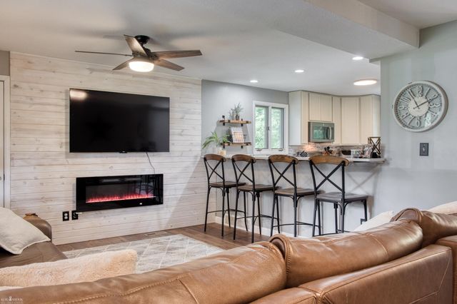280 W Henderson Road, Owosso, MI 48867