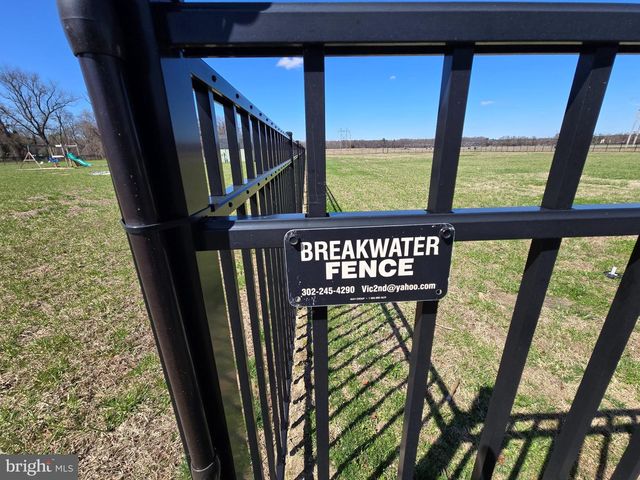 7324 SHAWNEE RD, Milford, DE 19963